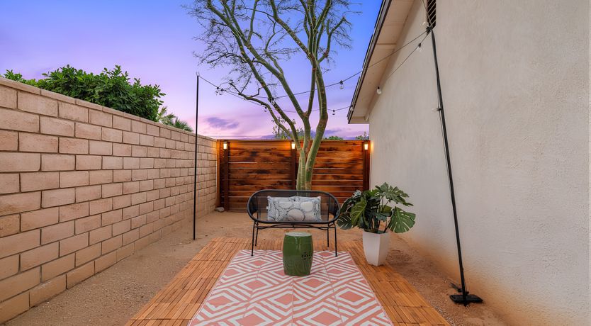 Photo of Mid-century Escape