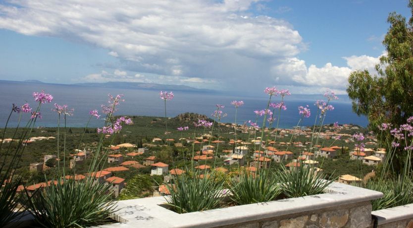 Photo of Apollo & Hera