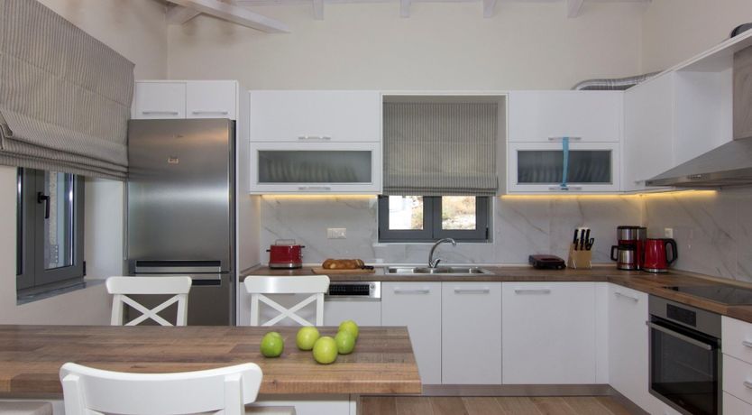 Photo of Apollo & Hera