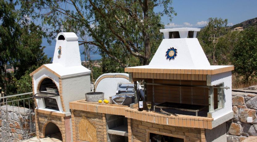 Photo of Apollo & Hera