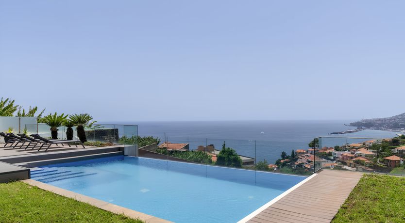 Photo of Eiffel Vista