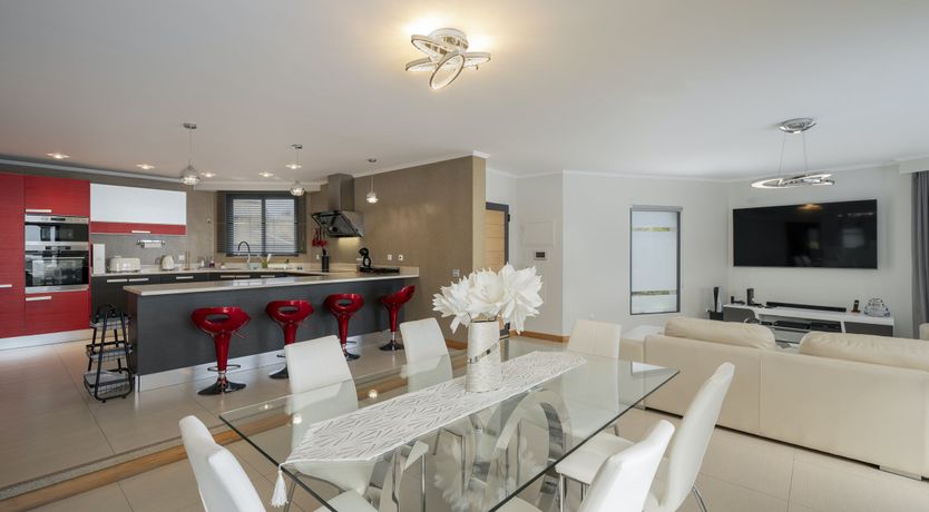 Photo of Enchanted Seclusion