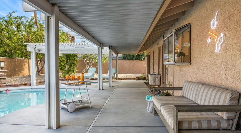 Photo of Serenade Sunset