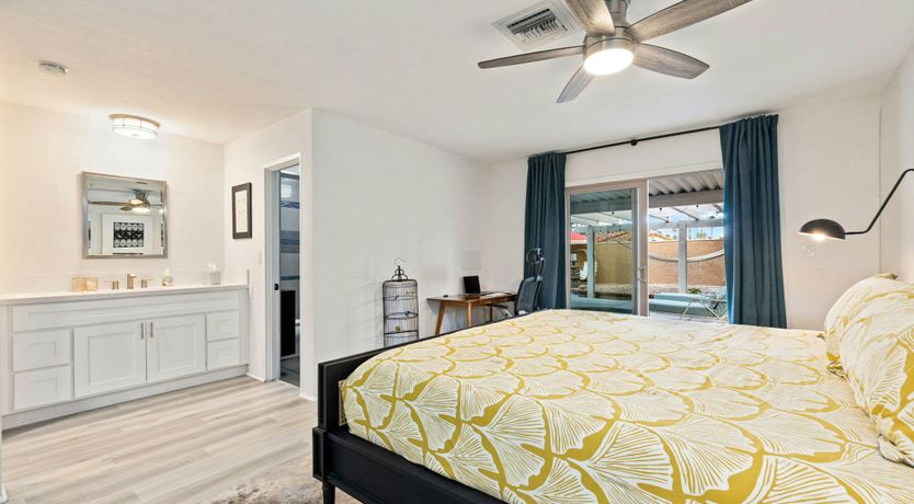 Photo of Serenade Sunset