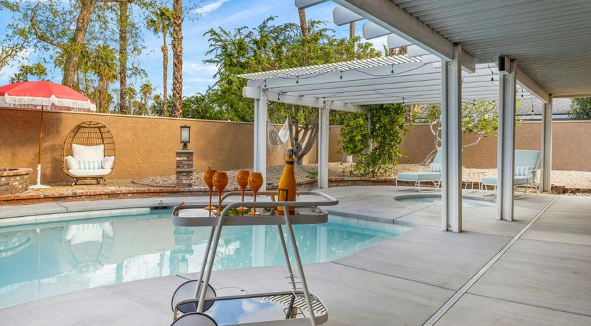 Photo of Serenade Sunset