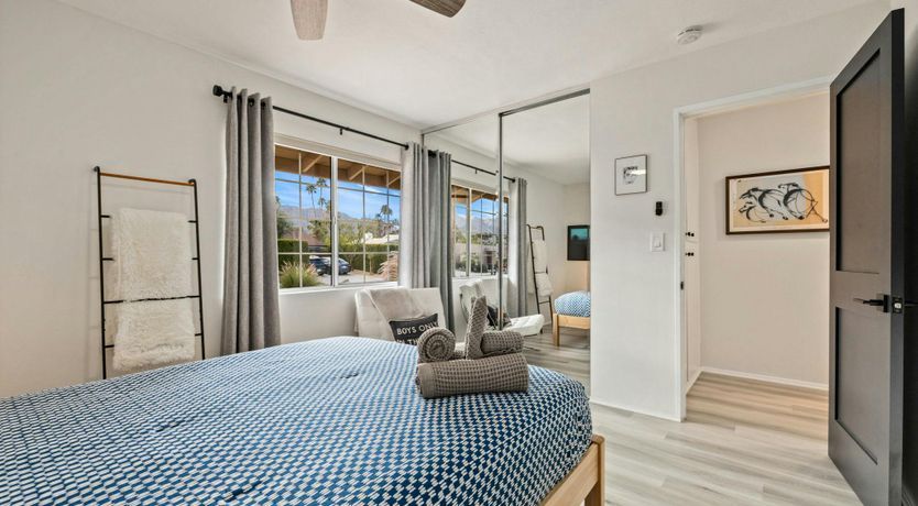 Photo of Serenade Sunset