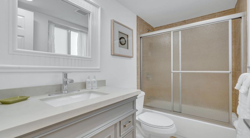 Photo of Lakeside Getaway