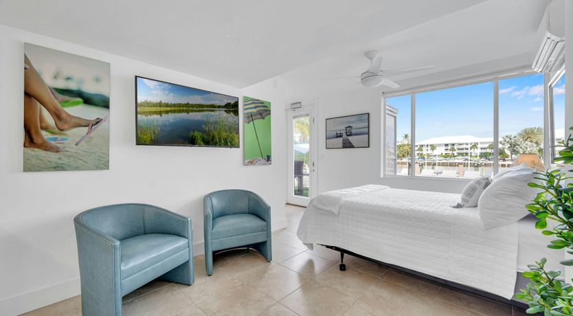 Photo of Lakeside Getaway