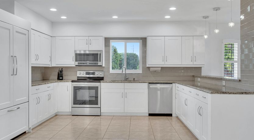 Photo of Lakeside Getaway