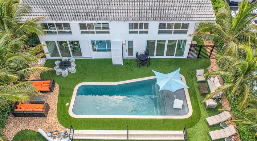 Photo of Lakeside Getaway