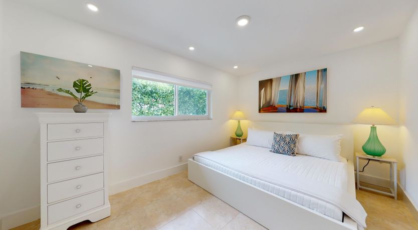 Photo of Lakeside Getaway