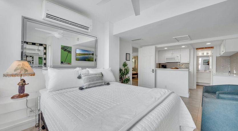 Photo of Lakeside Getaway