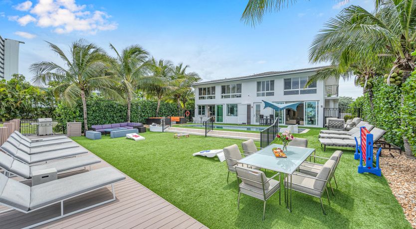 Photo of Lakeside Getaway