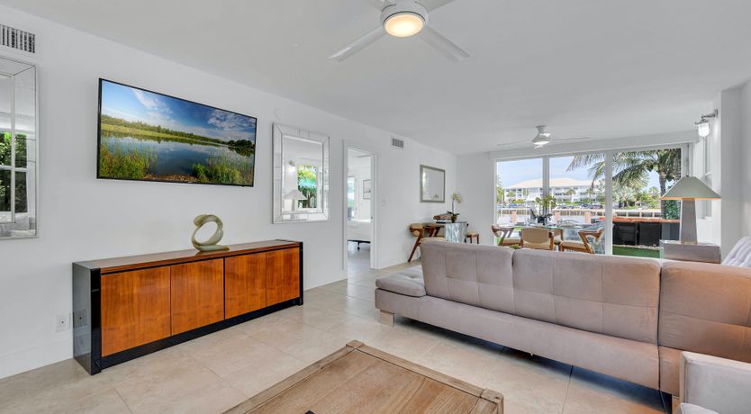 Photo of Lakeside Getaway