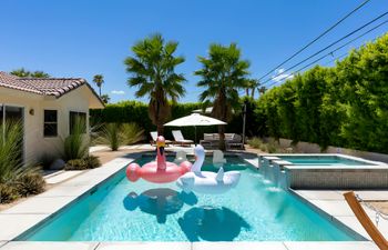 Desert Dreamscape Holiday Home