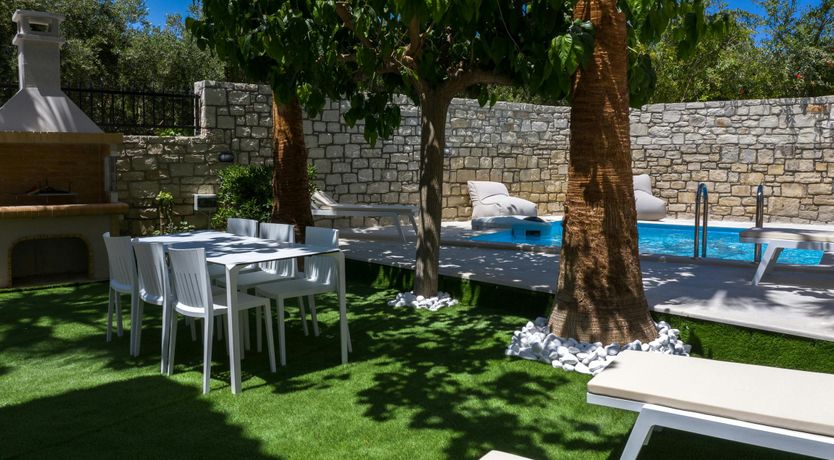 Photo of Sfakaki Bliss