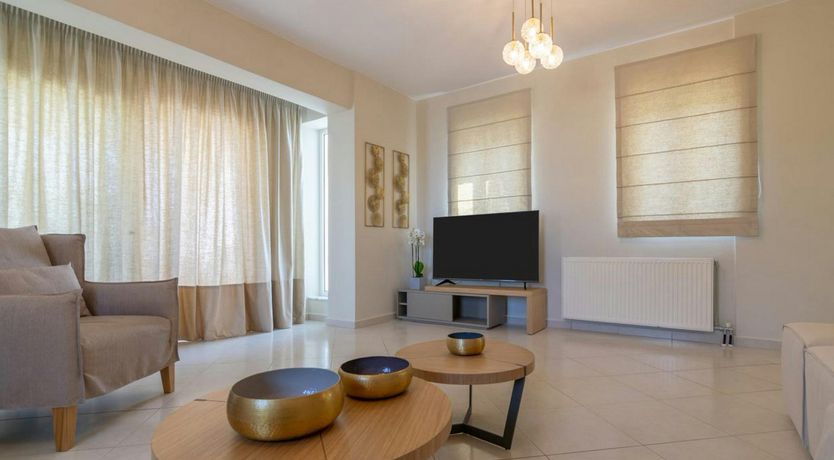 Photo of Sfakaki Bliss