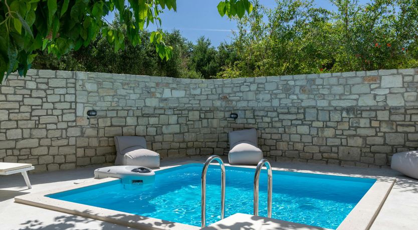 Photo of Sfakaki Bliss