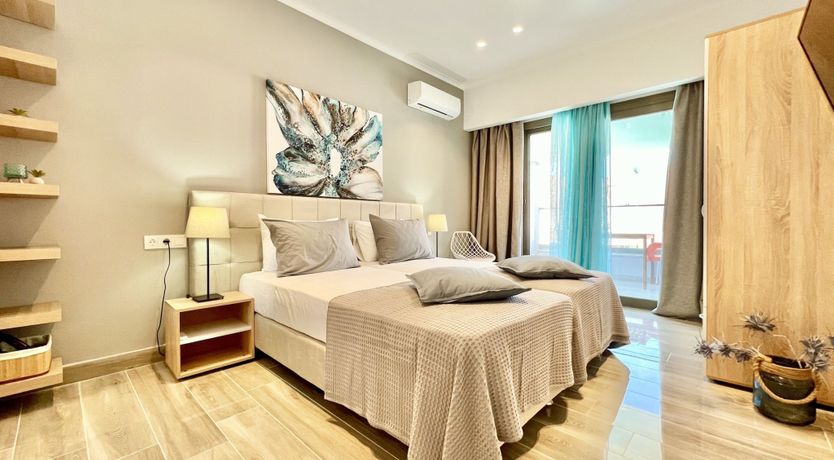 Photo of Seascape Souvenir