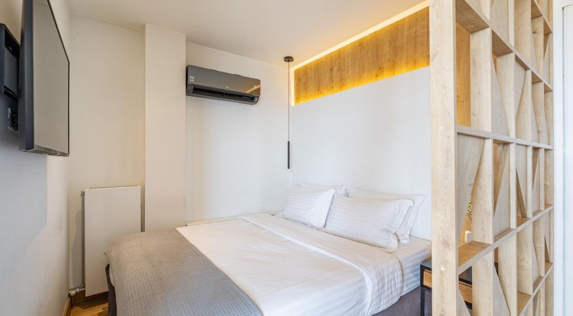 Photo of The Apollo's Rest