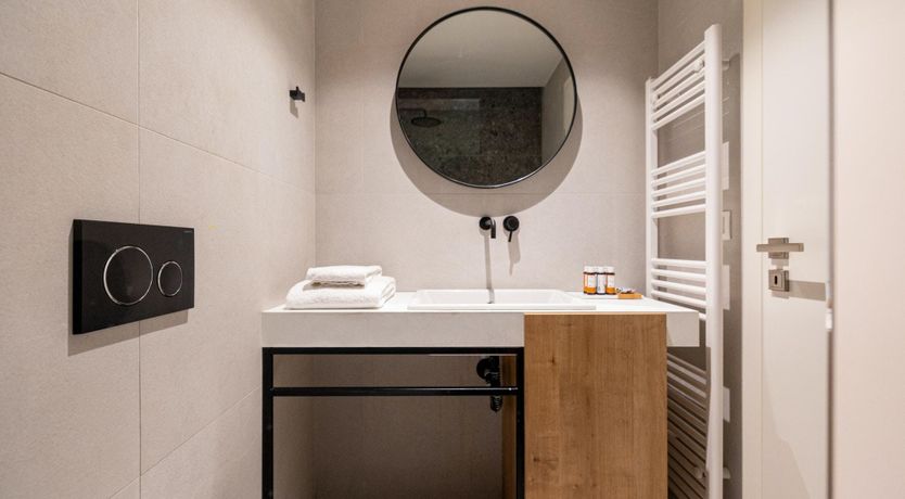 Photo of The Apollo's Rest