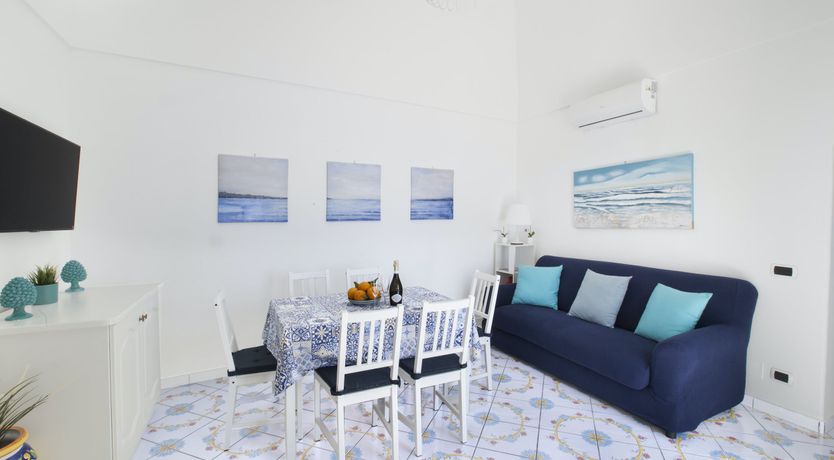 Photo of Tyrrhenian Throne