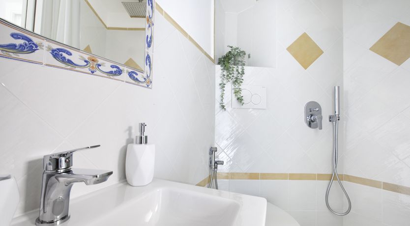 Photo of Tyrrhenian Throne