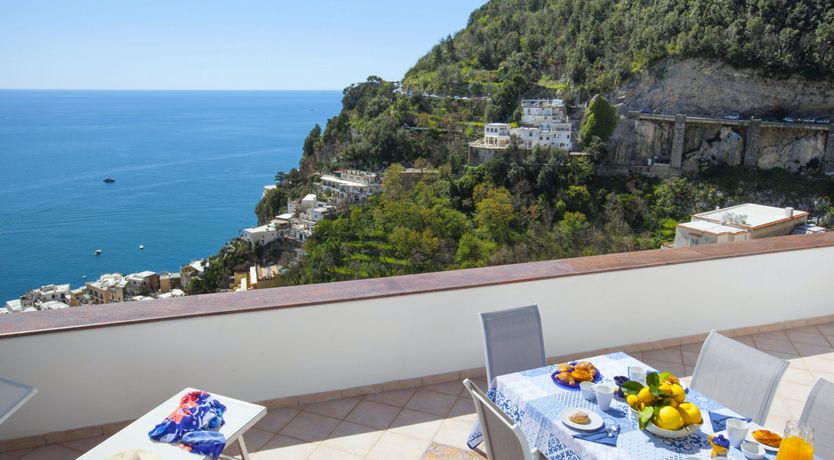 Photo of Tyrrhenian Throne