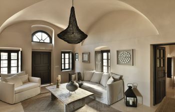 The Horizon's Cradle Villa