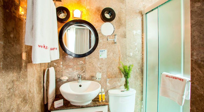 Photo of Coastal Breeze Retreat