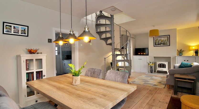 Photo of Love Reigns