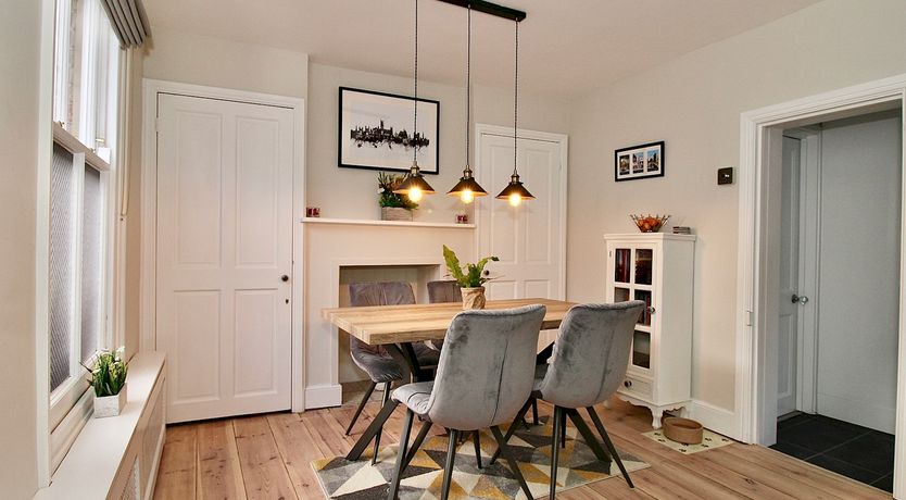 Photo of Love Reigns