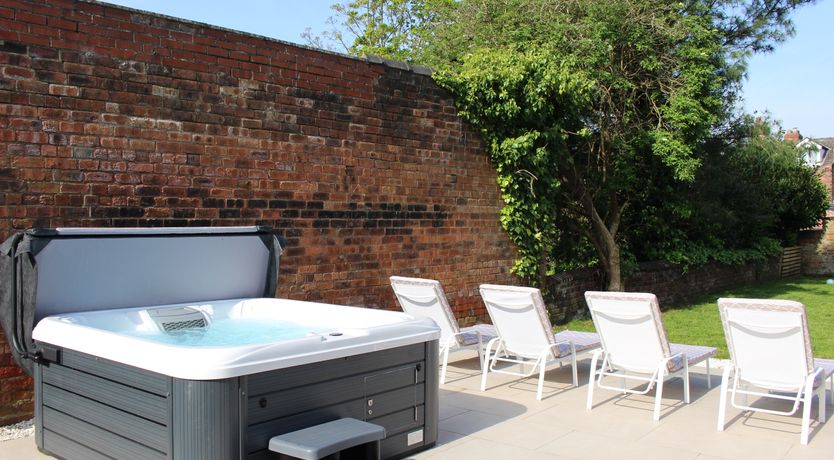 Photo of Blue Velvet & Cedar