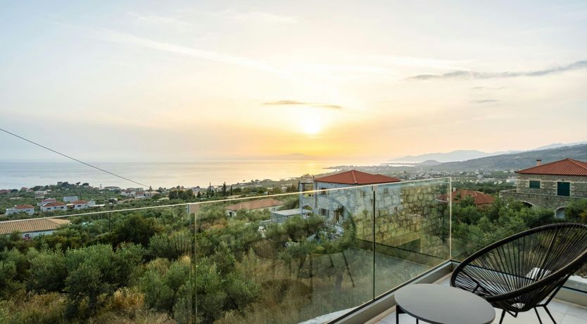 Photo of Luxury Sea Retreat