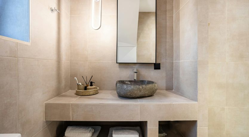 Photo of Luxury Sea Retreat