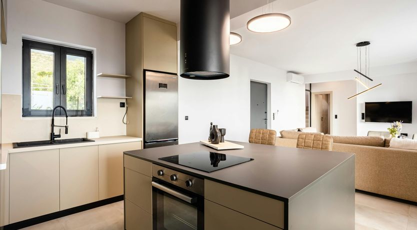 Photo of Luxury Sea Retreat