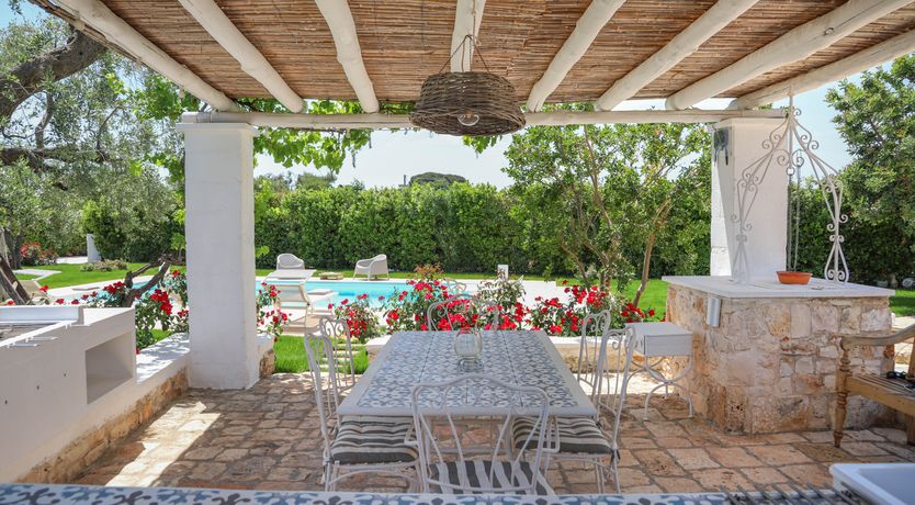 Photo of Pergola Picnic