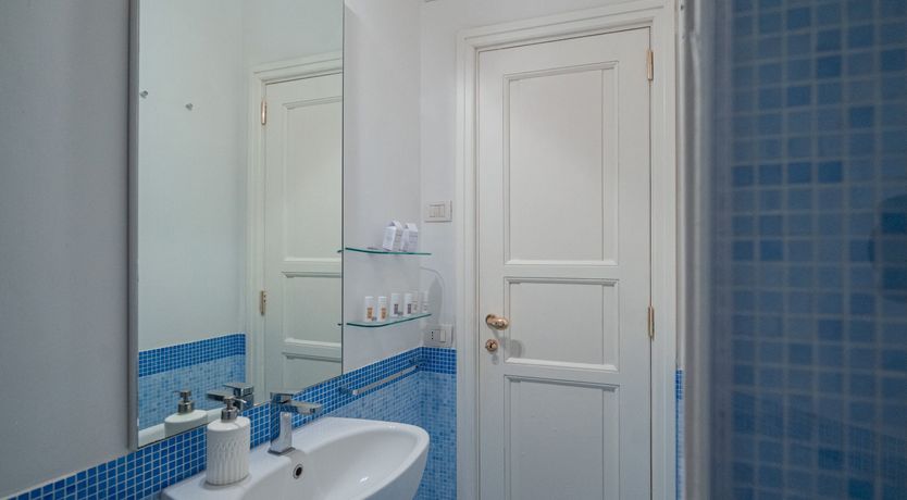 Photo of The Flower of Capri