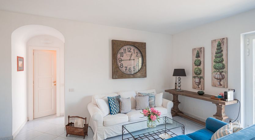 Photo of The Flower of Capri