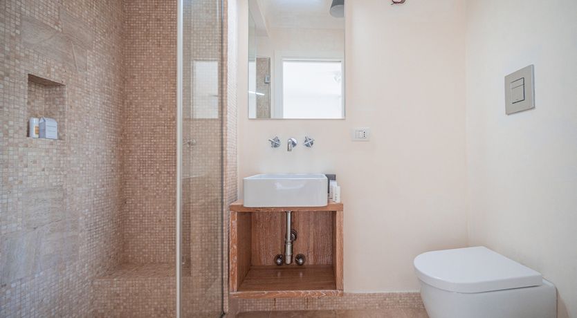 Photo of The Flower of Capri