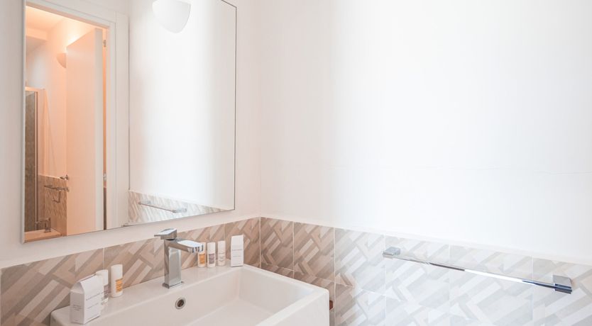 Photo of The Flower of Capri