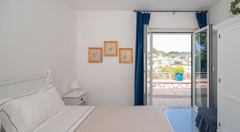 Photo of The Flower of Capri