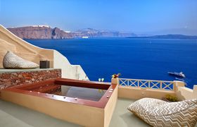 Photo of the-oia-oasis