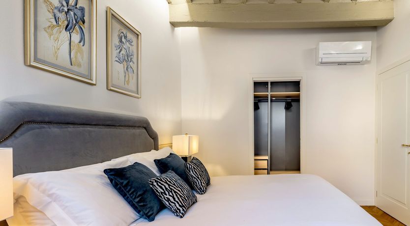 Photo of Giraldi Grandeur