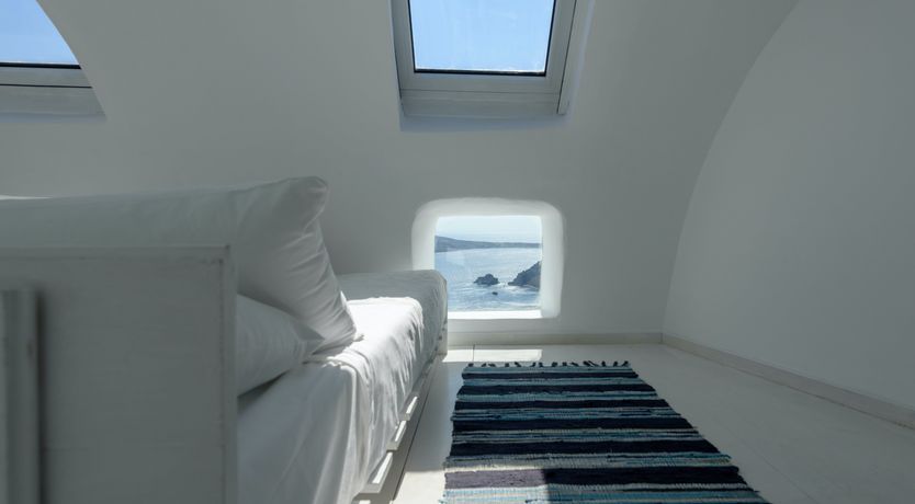 Photo of Aegean White