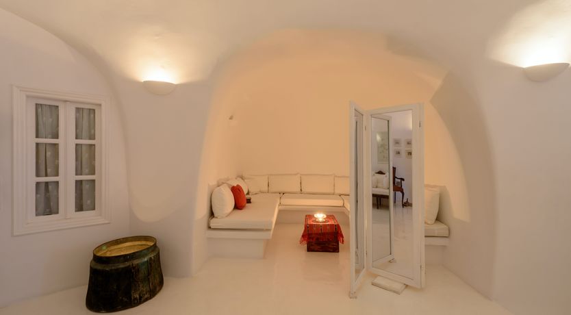 Photo of Aegean White