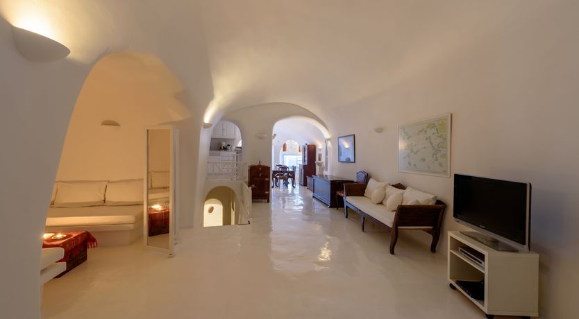 Photo of Aegean White