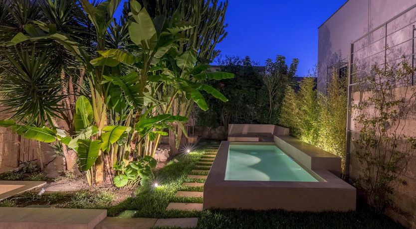 Photo of The Poolside Pearler