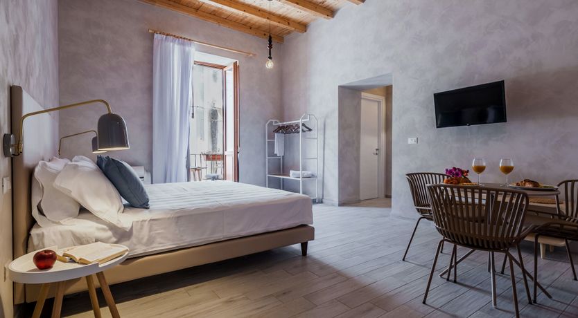 Photo of Isola Bliss