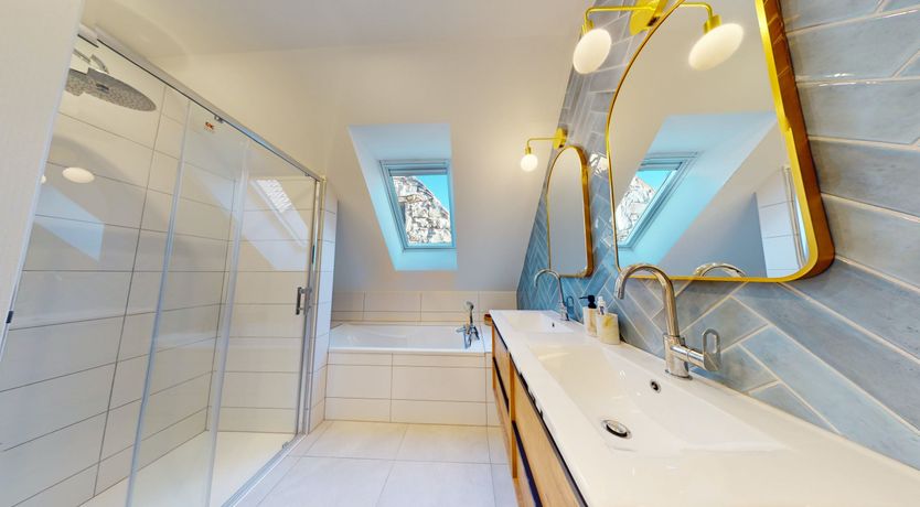 Photo of The Noble Valley